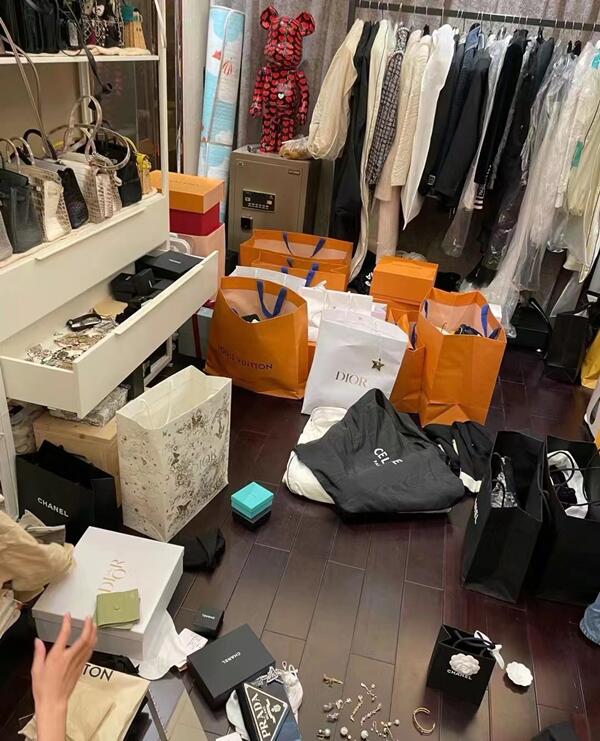 伊犁伊宁县回收顶奢鞋服